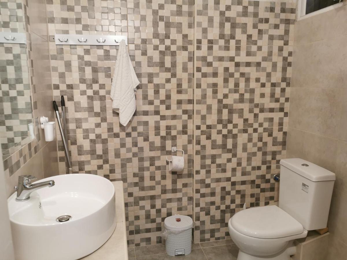 La Familia Apartments Olympiakí Aktí Exteriér fotografie