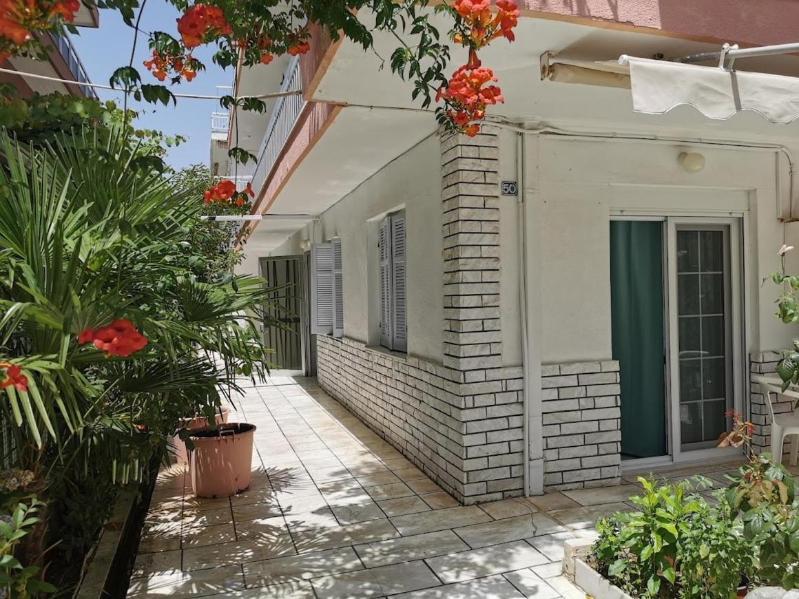 La Familia Apartments Olympiakí Aktí Exteriér fotografie