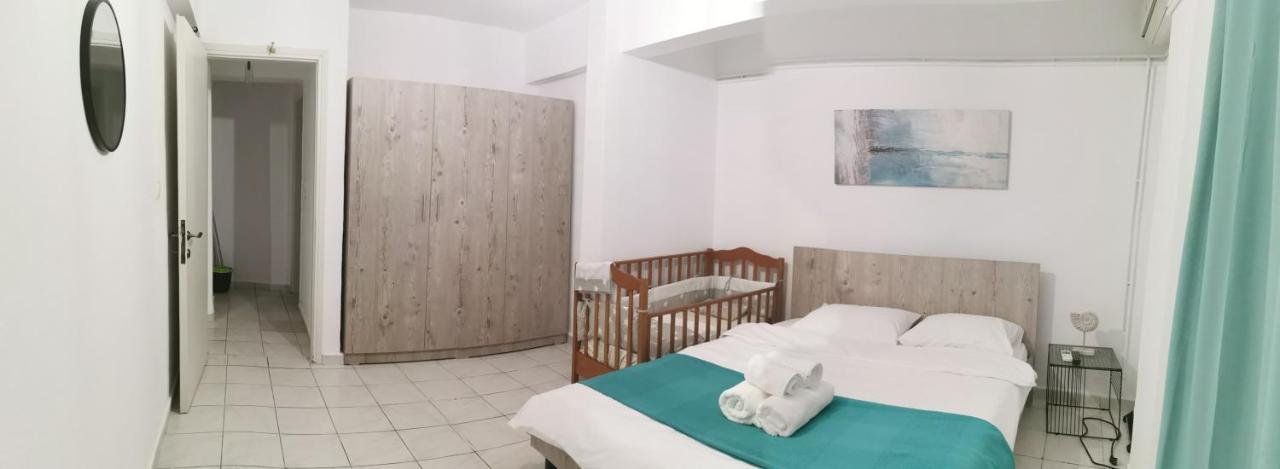 La Familia Apartments Olympiakí Aktí Exteriér fotografie