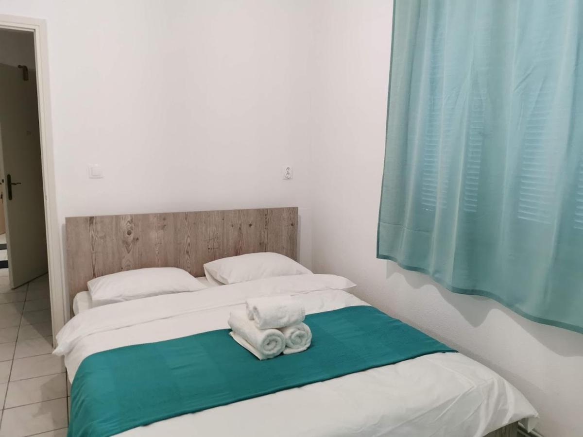La Familia Apartments Olympiakí Aktí Exteriér fotografie
