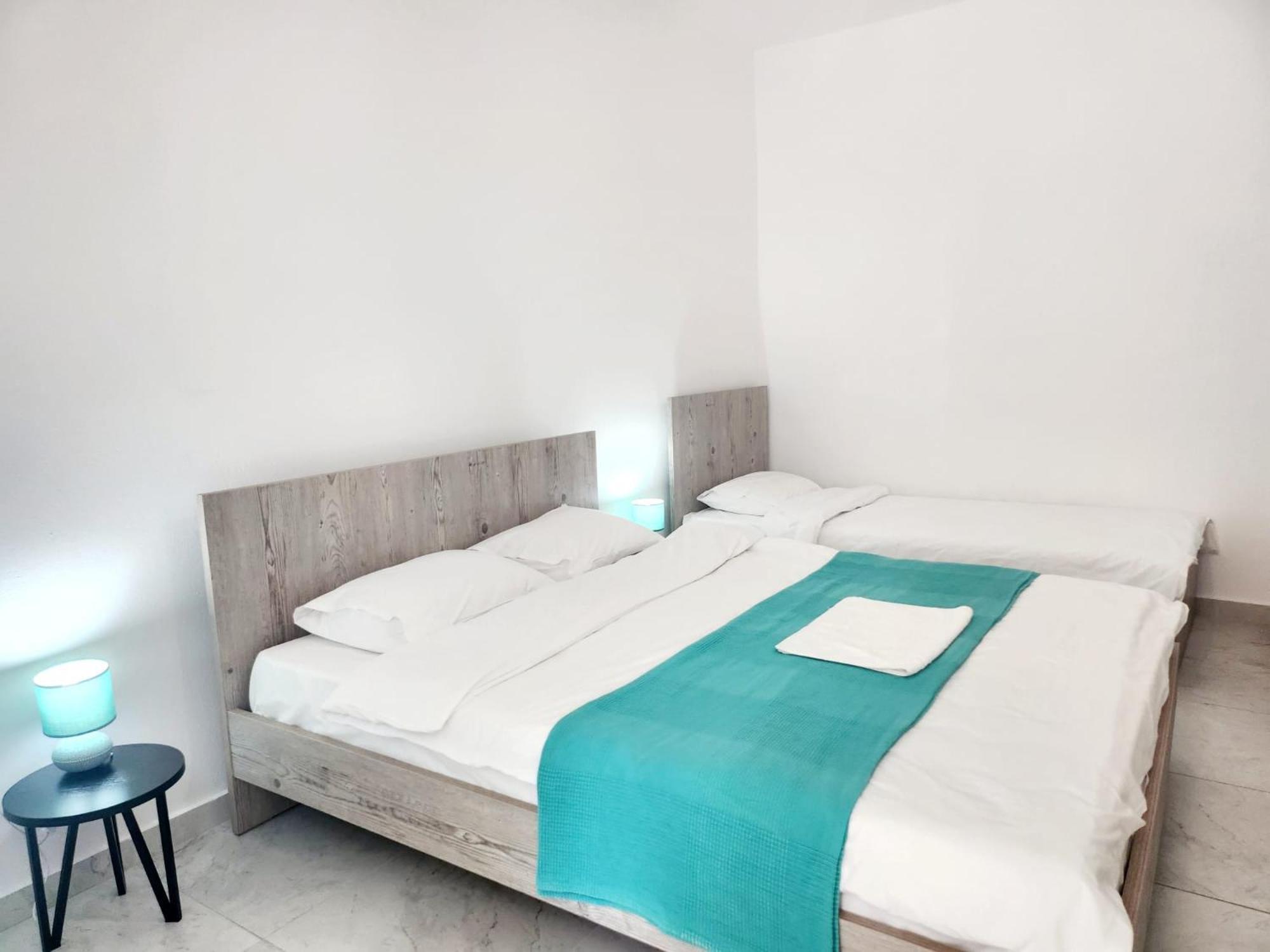 La Familia Apartments Olympiakí Aktí Exteriér fotografie