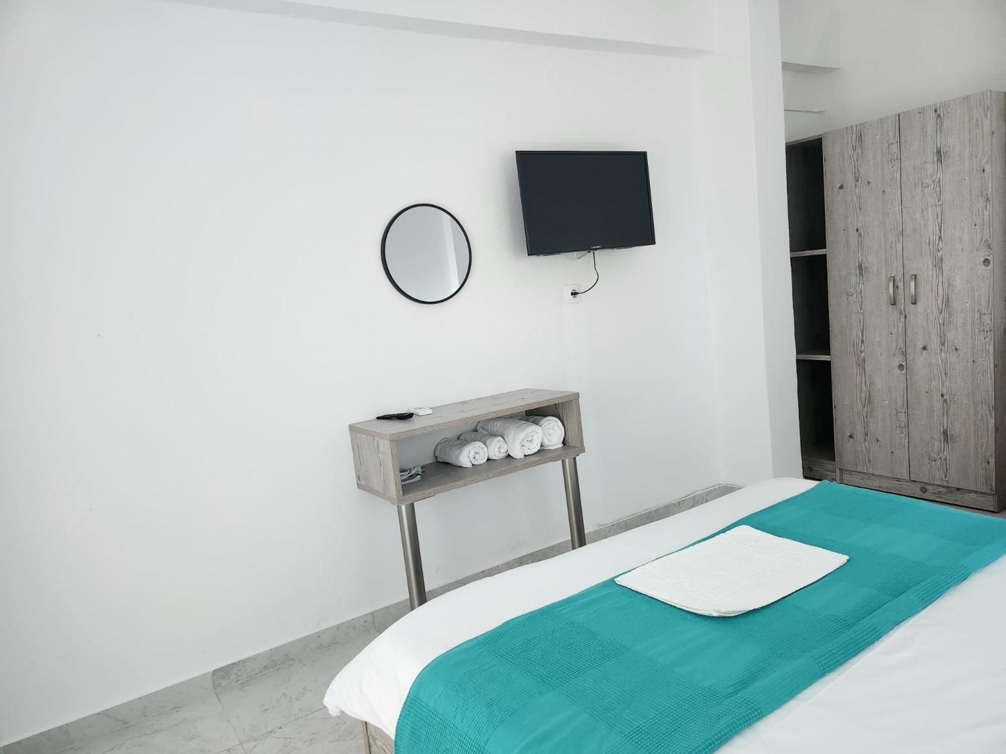 La Familia Apartments Olympiakí Aktí Exteriér fotografie